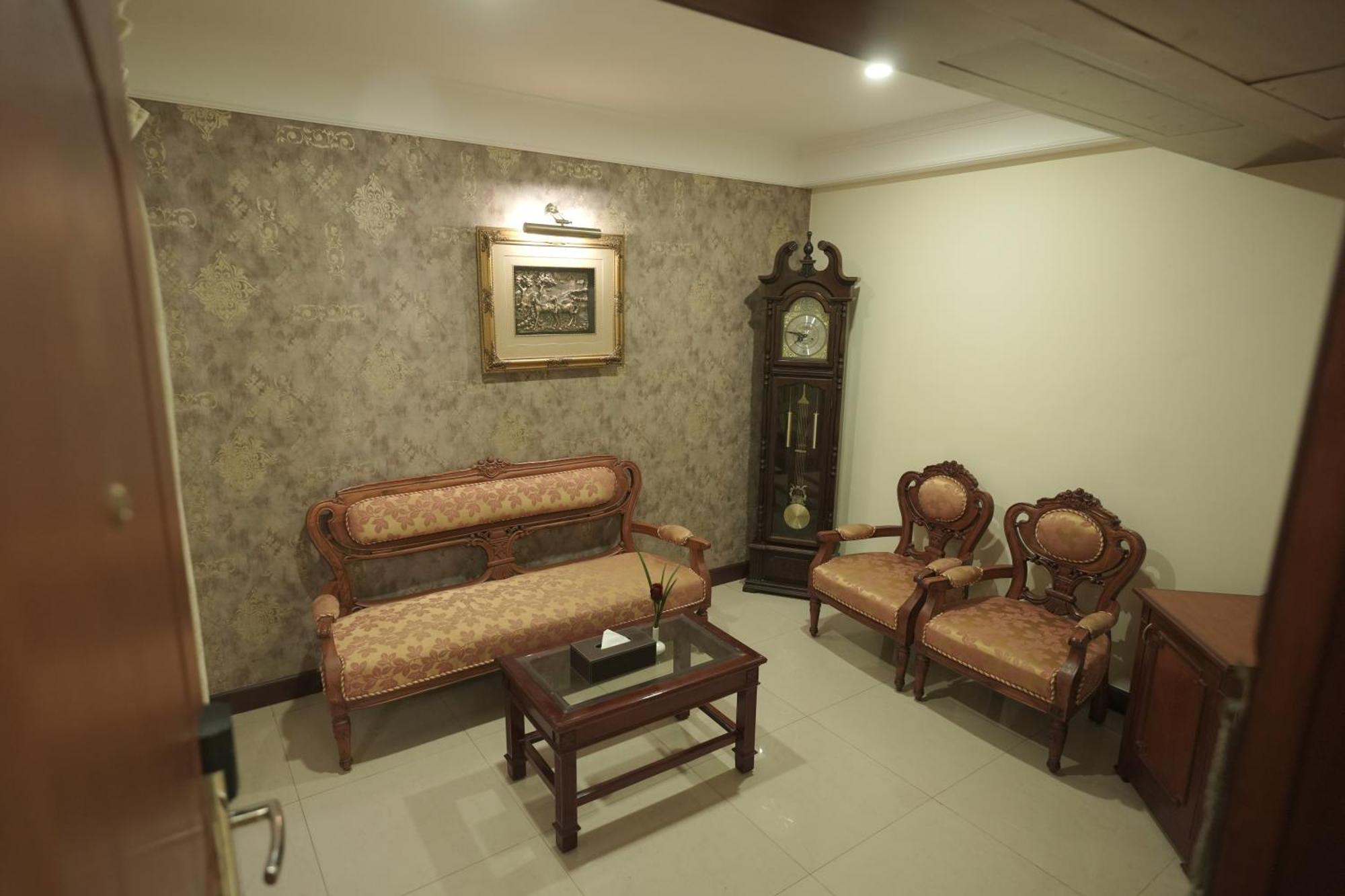 Maurya Rajadhani Thiruvananthapuram Exterior foto