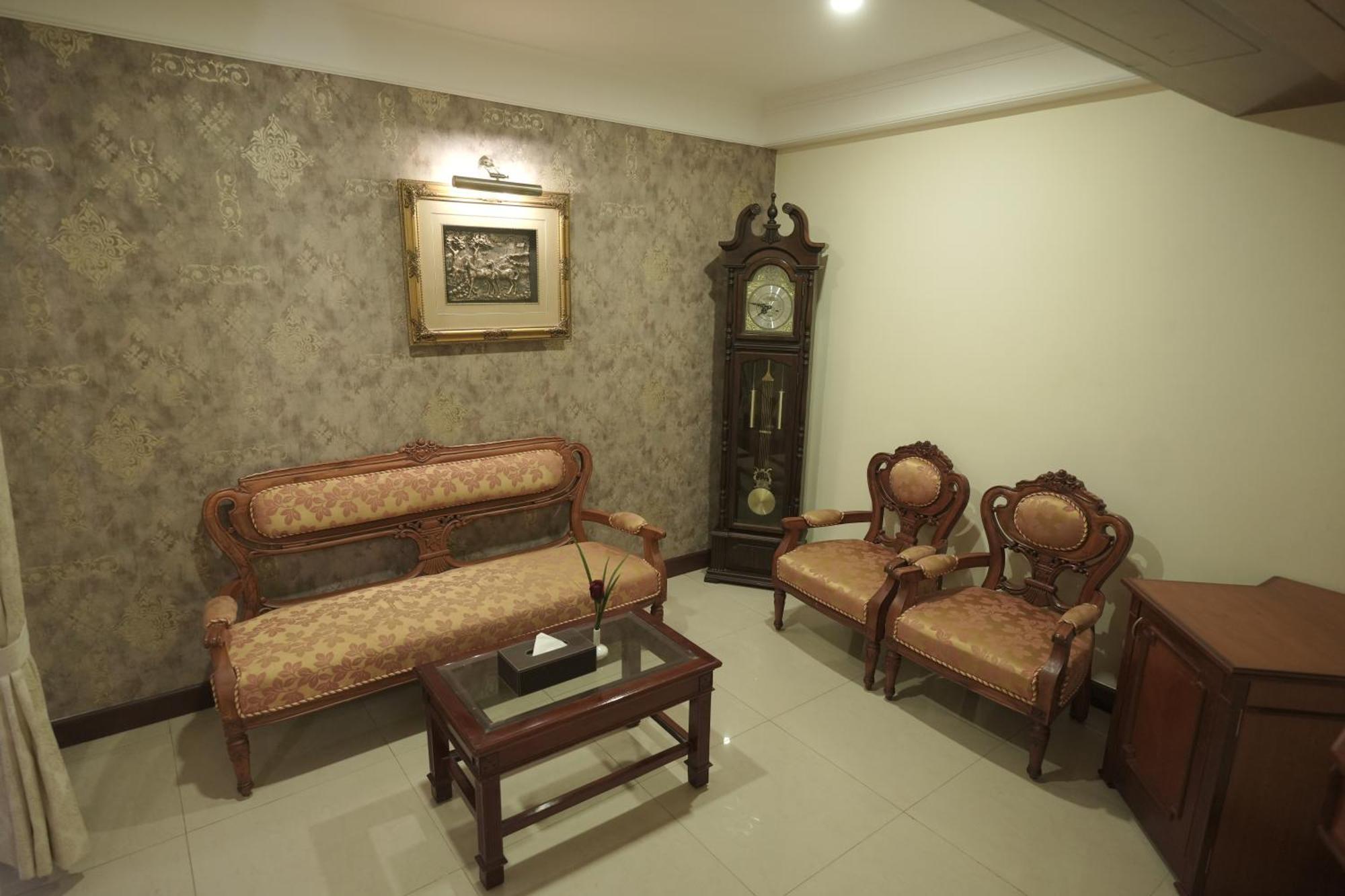 Maurya Rajadhani Thiruvananthapuram Exterior foto